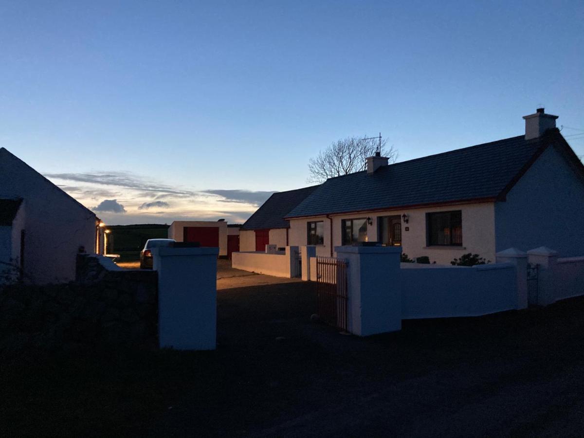 Littles Cottage, Heart Of The Mournes Annalong Exterior photo